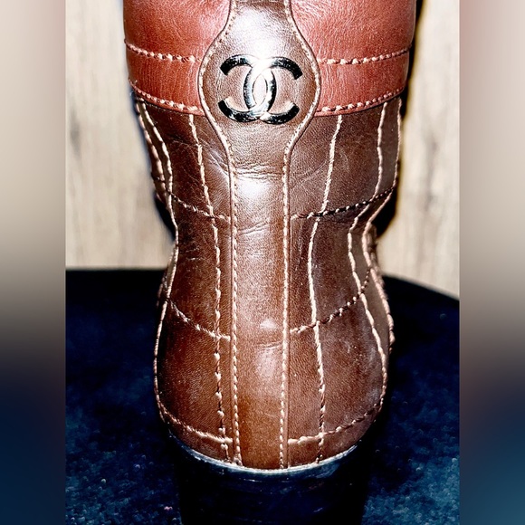 Brown leather Chanel boots size 41 (US10) - Picture 2 of 6